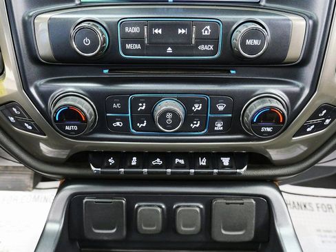 Used 2019 Chevrolet Silverado 2500 High Country image 33