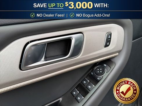 Used 2025 Ford Explorer Active RWD image 17