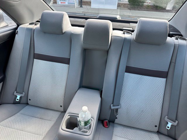 Used 2012 Toyota Camry LE FWD image 3