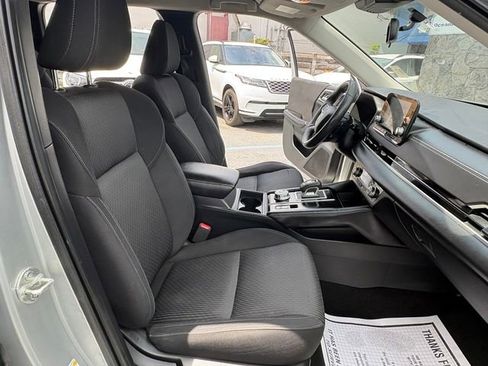 Used 2022 Mitsubishi Outlander ES AWD/4WD image 19
