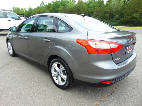 Used 2013 Ford Focus SE FWD image 62