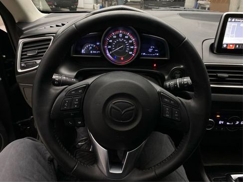 Used 2015 MAZDA MAZDA3 i Touring w/ Technology Package FWD image 22
