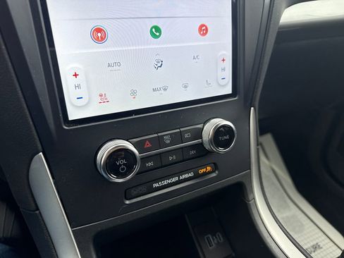 Used 2024 Ford Edge SEL w/ Convenience Package image 34