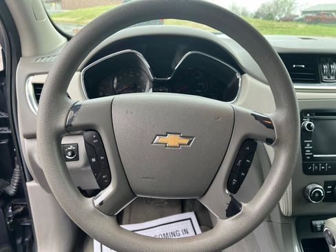 Used 2013 Chevrolet Traverse LS FWD image 23