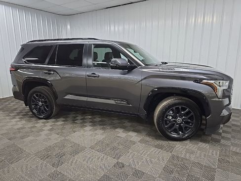 Used 2024 Toyota Sequoia Platinum AWD/4WD image 1