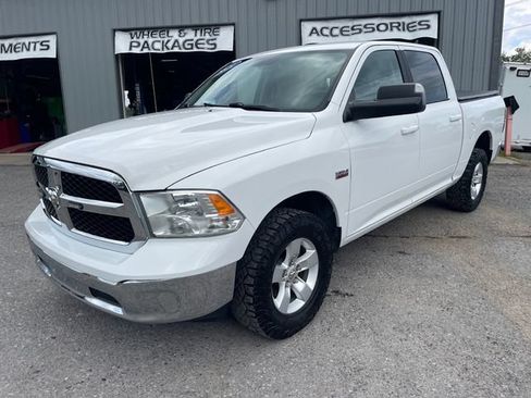 Used 2021 RAM 1500 Classic SLT w/ Trailer Tow Group AWD/4WD image 3