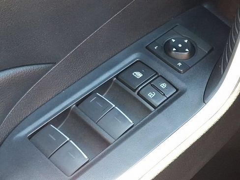 Used 2024 Toyota RAV4 XLE AWD/4WD image 23
