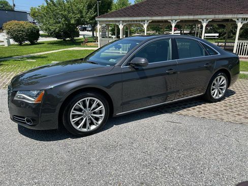 Used 2011 Audi A8 4.2 AWD/4WD image 3