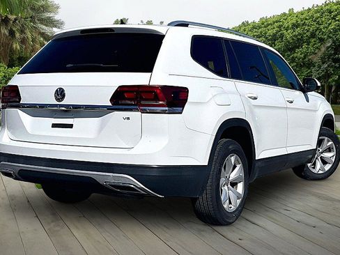 Used 2018 Volkswagen Atlas Launch Edition image 2