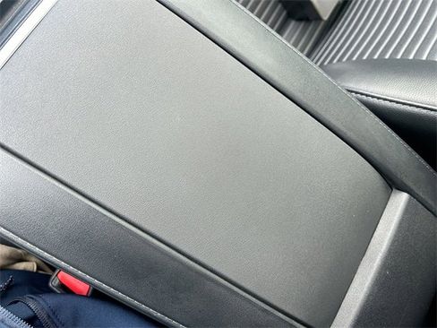 Used 2023 Toyota Highlander XSE image 25