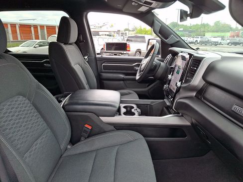 Used 2025 RAM 1500 Big Horn AWD/4WD image 12