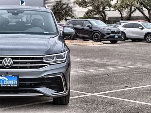 Used 2024 Volkswagen Tiguan SEL R-Line image 11