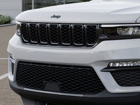New 2025 Jeep Grand Cherokee Limited w/ Black Appearance Package image 11