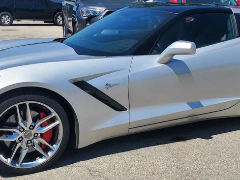 Used 2015 Chevrolet Corvette Stingray Coupe w/ Battery Protection Package RWD image 18