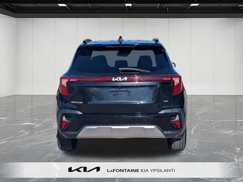 Used 2024 Kia Seltos EX AWD/4WD image 4
