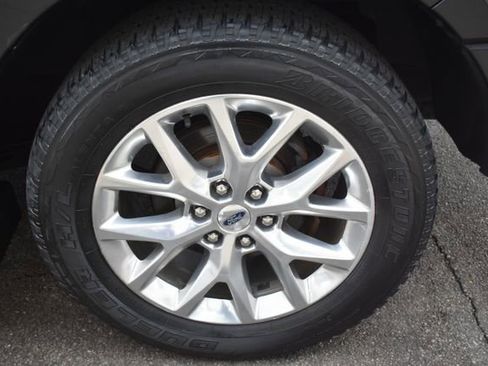 Used 2016 Ford Expedition Limited image 54