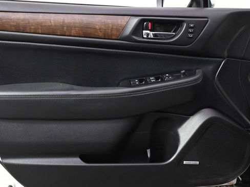 Used 2016 Subaru Outback 2.5i Limited image 22