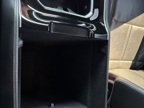 Used 2023 Jeep Grand Wagoneer L Series II image 33