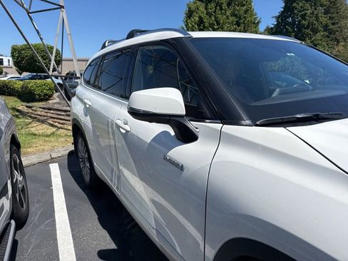 Used 2020 Toyota Highlander Platinum AWD/4WD image 5