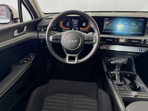 New 2025 Kia K5 LXS image 21