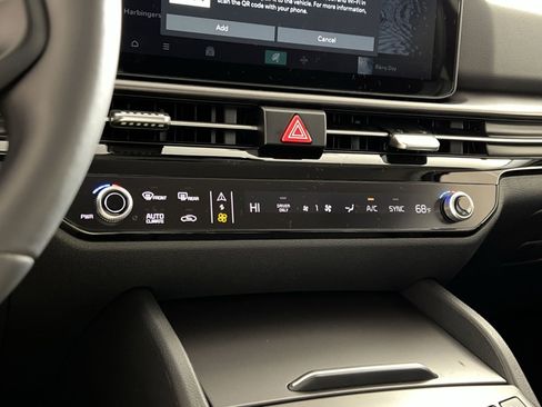 New 2026 Kia Sportage EX AWD/4WD image 19