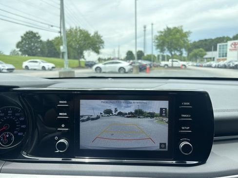 Used 2021 Kia K5 LXS FWD image 14