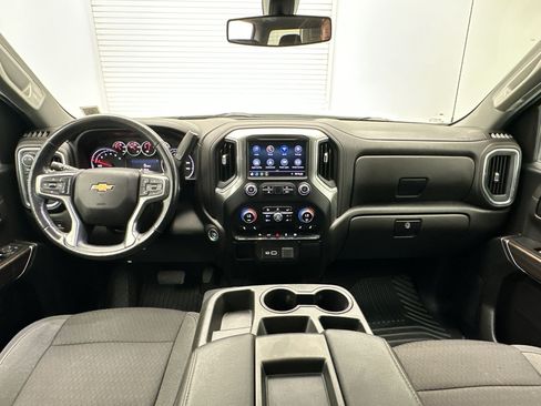 Certified 2022 Chevrolet Silverado 1500 LT AWD/4WD image 17