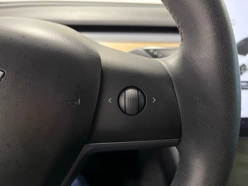 Used 2019 Tesla Model 3 Long Range image 23