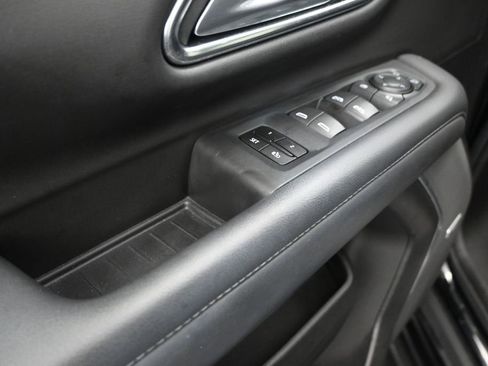 Used 2022 Chevrolet Tahoe LT w/ Luxury Package RWD image 10