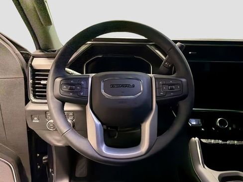 Used 2026 GMC Sierra 3500 Denali w/ Technology Package AWD/4WD image 11