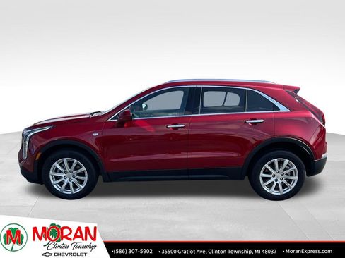 Certified 2023 Cadillac XT4 Luxury w/ Cold Weather Package AWD/4WD image 3