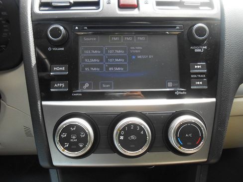 Used 2016 Subaru Impreza 2.0i Premium image 14