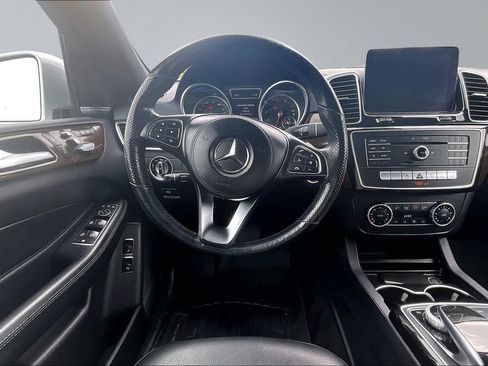 Used 2017 Mercedes-Benz GLS 450 4MATIC image 5