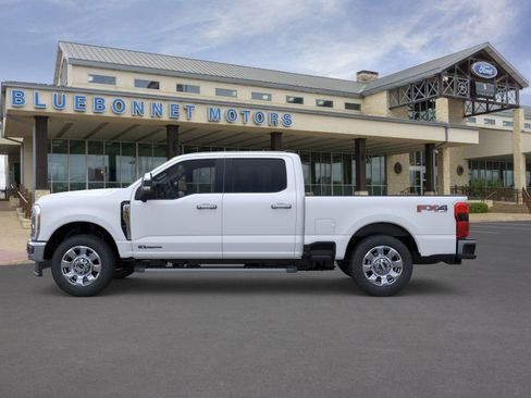 New 2026 Ford F250 Lariat w/ Chrome Package image 3