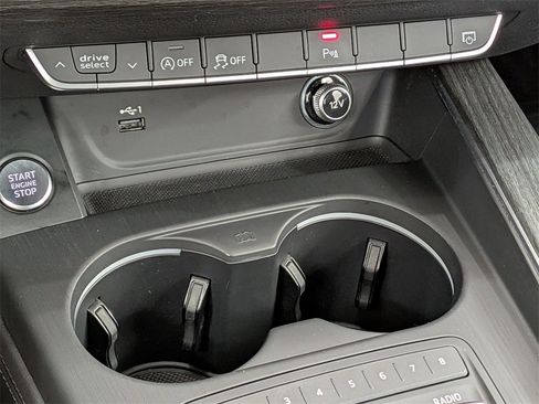 Used 2019 Audi A4 2.0T Premium Plus w/ Premium Plus Package image 25