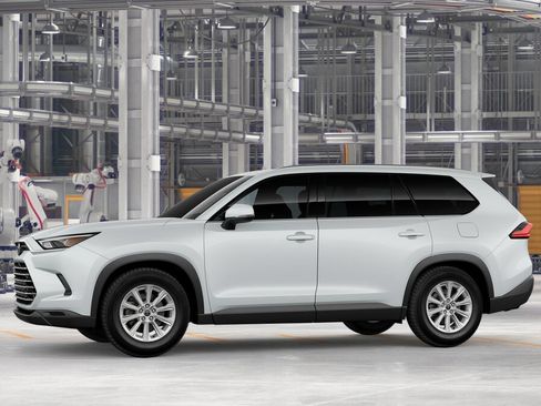 New 2026 Toyota Grand Highlander AWD Hybrid image 4