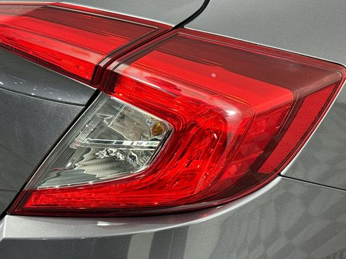 Used 2019 Honda Civic LX image 31