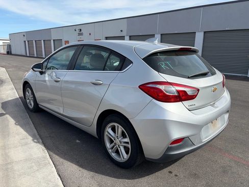 Used 2017 Chevrolet Cruze LT w/ Convenience Package FWD image 6