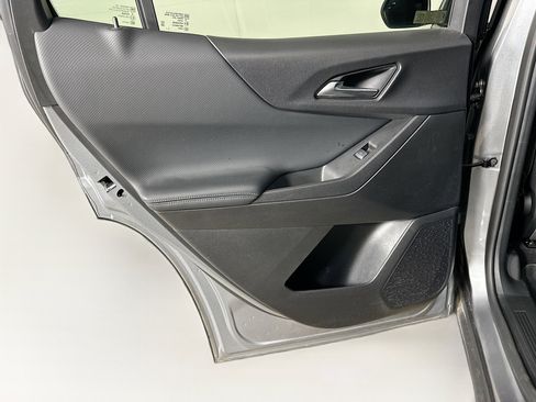 Used 2025 Chevrolet Equinox LT image 26