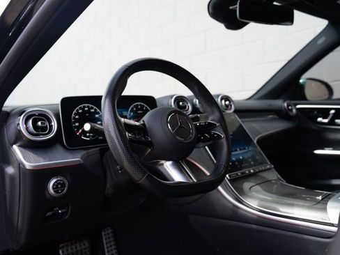 Used 2023 Mercedes-Benz C 300 4MATIC Sedan image 4