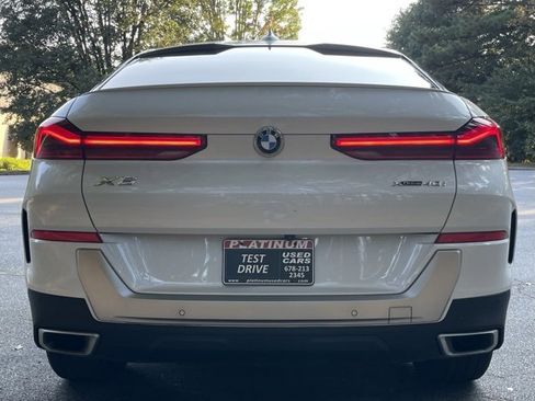 Used 2022 BMW X6 xDrive40i w/ Premium Package image 8