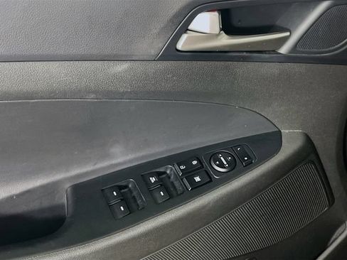 Used 2020 Hyundai Tucson SEL FWD image 18