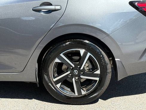 Used 2025 Nissan Sentra SV FWD image 7