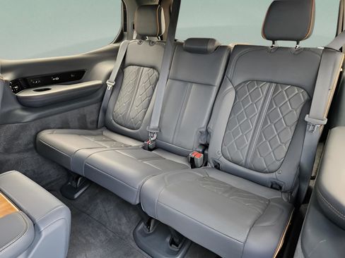 Used 2023 Jeep Grand Wagoneer Series III image 29