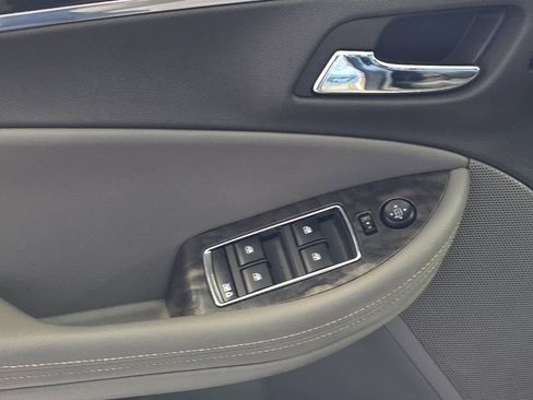 Used 2014 Chevrolet Impala LT FWD image 15