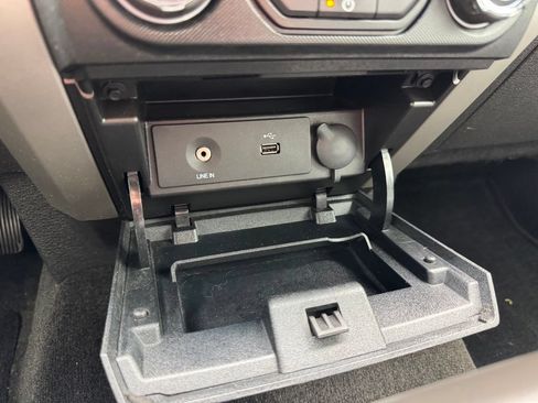 Used 2017 Ford F150 XLT RWD image 29