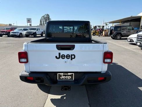 New 2026 Jeep Gladiator Sport AWD/4WD image 6