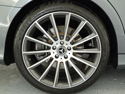 Used 2017 Mercedes-Benz S 550 Sedan w/ Sport Package w/ Sport Package image 75