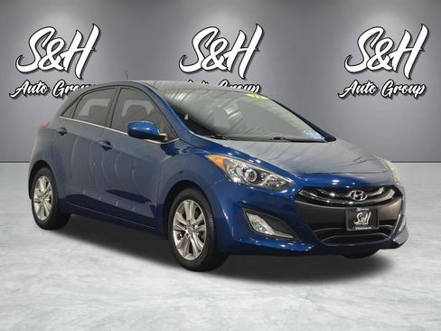 Used 2014 Hyundai Elantra GT FWD image 2