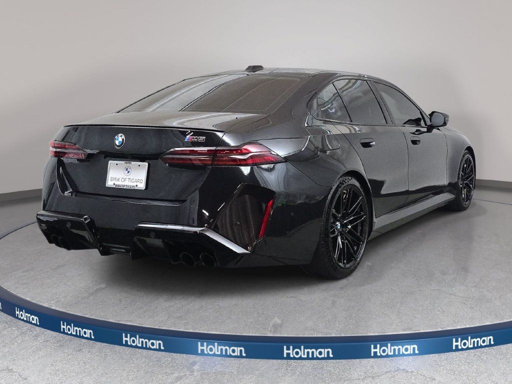 Used 2026 BMW M5 w/ Executive Package AWD/4WD image 6